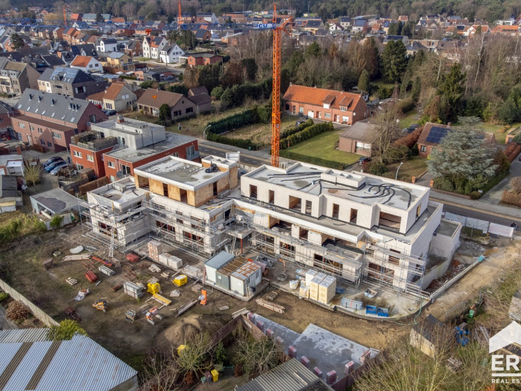 Ginderbuiten - 220 - - 104 - 2400
