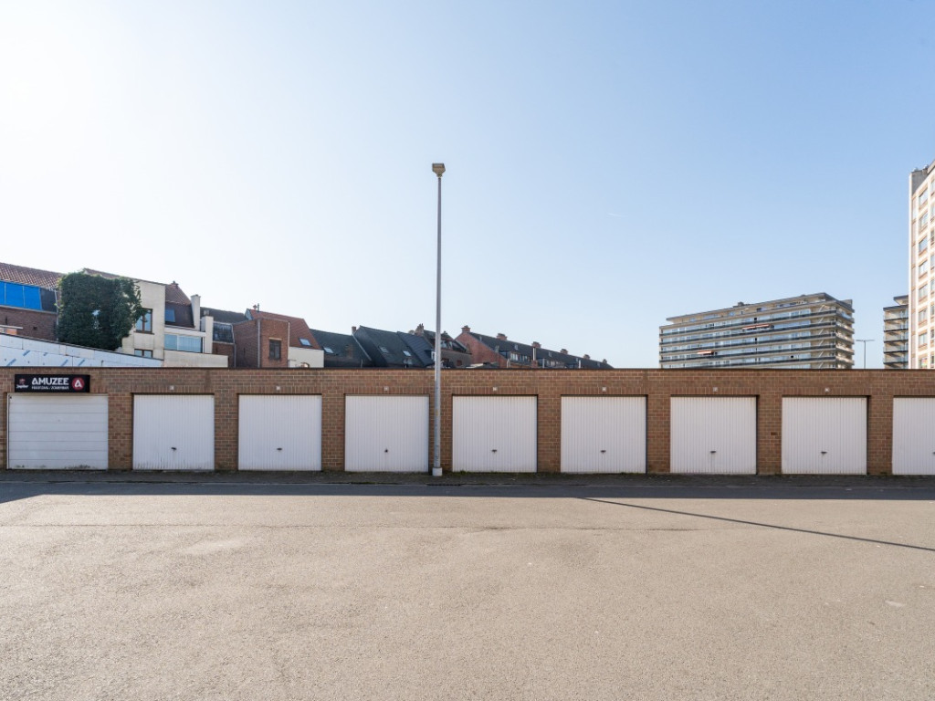 Stationsstraat - 1 - GARAGE 4 - 9200
