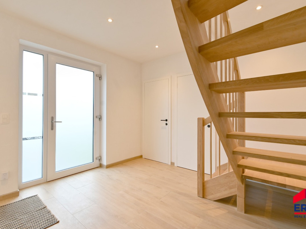 Leest - 86 - - 9950