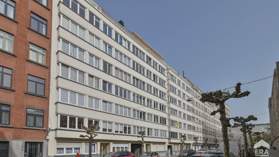 Avenue de l'Emeraude - 56 - - 1030