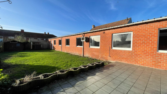 Menenstraat - 61 - - 8940