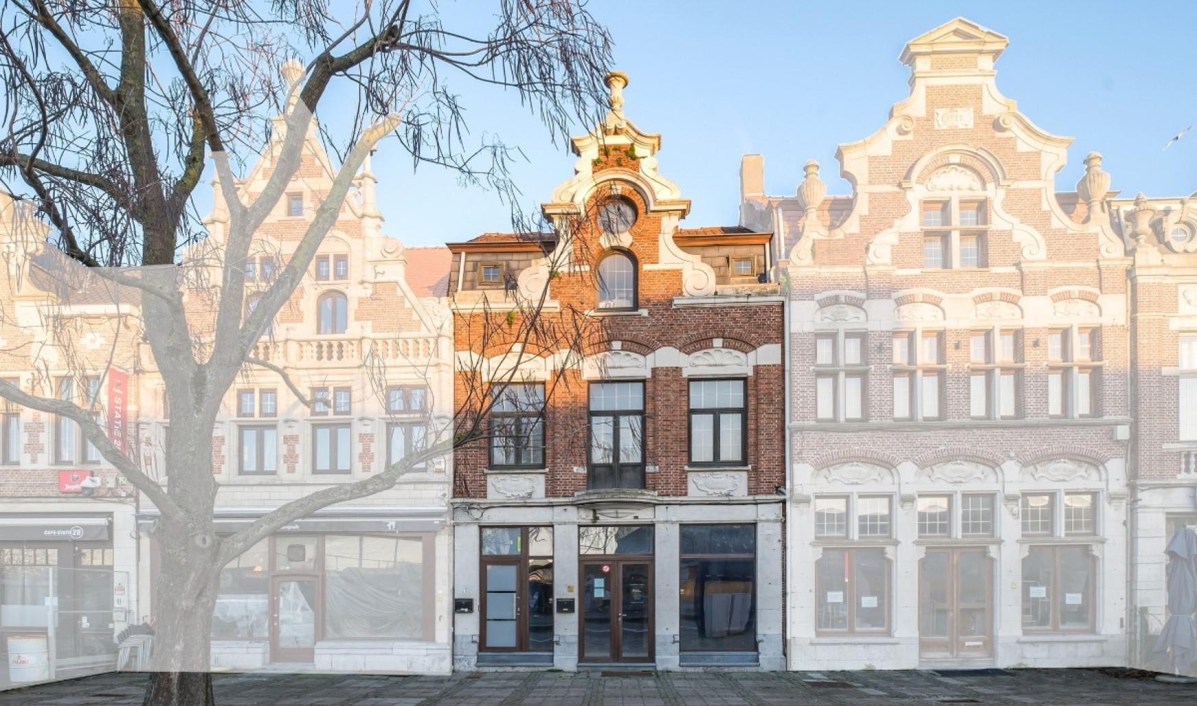 Statieplein - 22 - - 9200